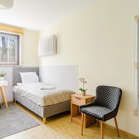 P&O Apartments Juhasow - Wawer Varsavia Esterno foto